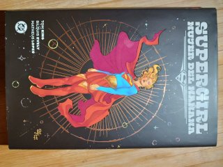 Supergirl mujer del mañana comic dc