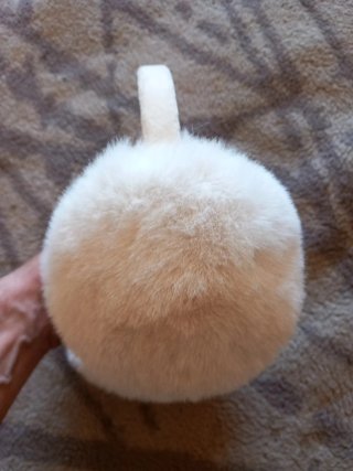 Orejeras de pelo blanco suave