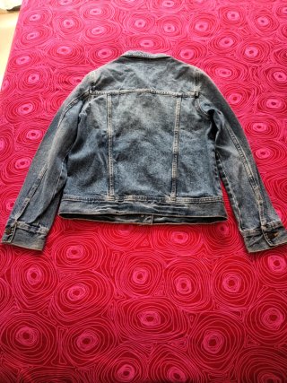 Chaqueta tejana azul fuerte y azul claro