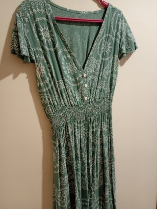 Vestido largo verde estilo bohemio