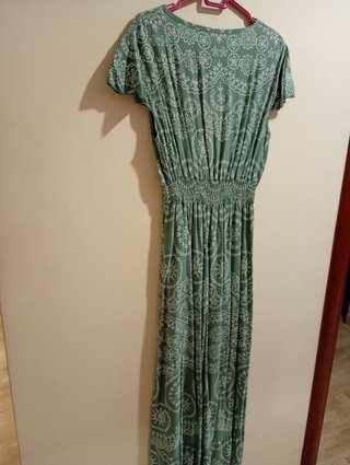 Vestido largo verde estilo bohemio