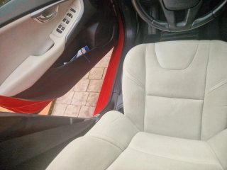 Volvo V40 2015