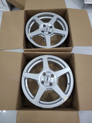 Llantas AUTEC nuevas