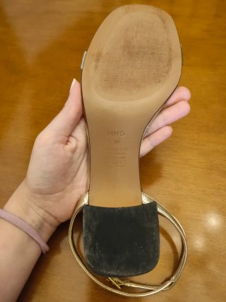 Sandalias Mango tacón dorado talla 39