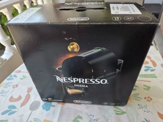 Cafetera Nespresso Inissia Negra