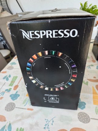 Cafetera Nespresso Inissia Negra
