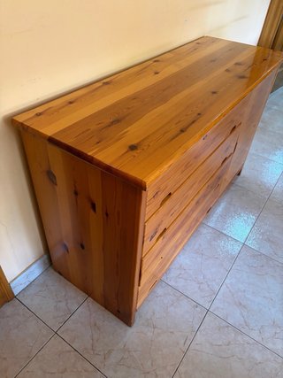 Cómoda de pino macizo