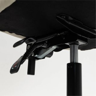 Silla de oficina ergonómica con reposapiés