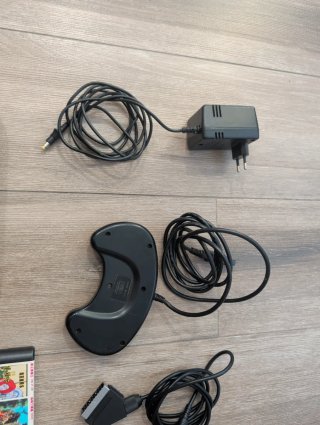 Sega Mega Drive 2 + 3 juegos + cable euroconector