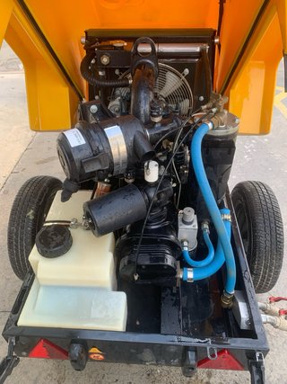 Compresor Kaeser M26 Remolque Obra