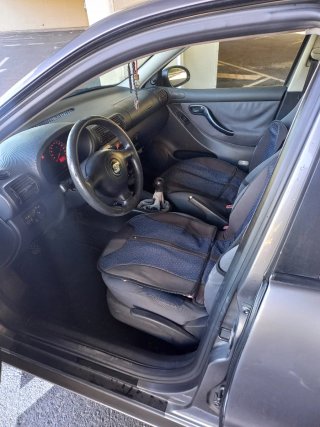 SEAT Leon 2004