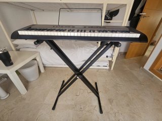 Teclado Casio CTK-1300 con soporte