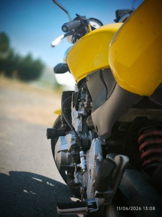 Honda Hornet 2002 Amarilla - Naked