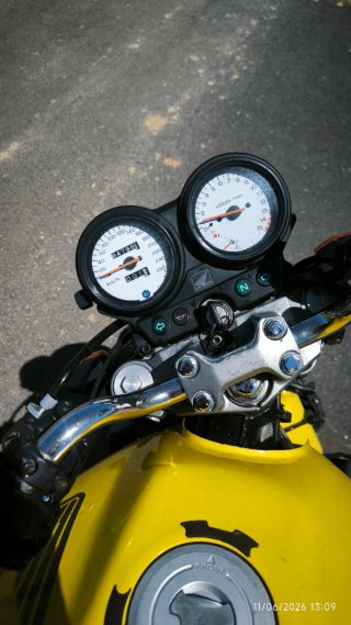 Honda Hornet 2002 Amarilla - Naked