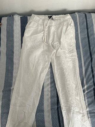 Pantalón blanco Bershka