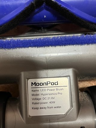 Aspiradora Moon Pod con palo de Dyson V7 Animal