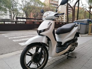 Peugeot Tweet 125cc Scooter 2012 Blanca