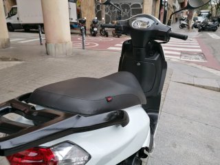 Peugeot Tweet 125cc Scooter 2012 Blanca