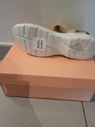 Sandalias doradas piel vegana Bosanova