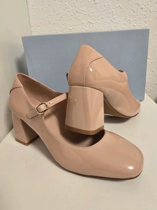 Zapatos charol Talla 37 beige