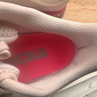 Zapatillas Hoka Running Rosa y Blanco