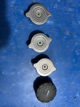 Tapa vaso expansión Mercedes W124