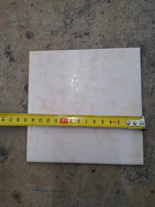 Baldosas de cerámica para cocina o baño 6€al 105cm