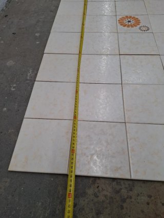 Baldosas de cerámica para cocina o baño 6€al 105cm