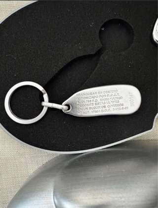 Merchandising Audi: Llavero y Llave USB Sin abrir