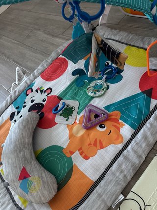 Gimnasio Baby Einstein Piano y Juguetes