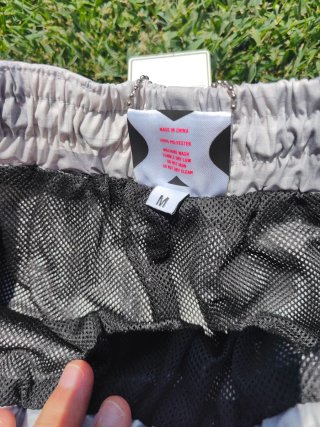 Pantalones cortos Mertra grises