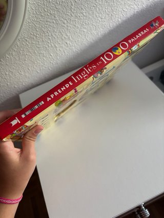 Libro “aprende ingles en 1000 palabras”