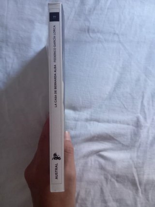 La casa de Bernarda Alba (Spanish Edition)