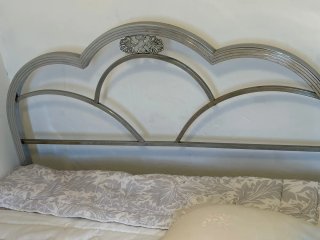 Conjunto de 3 camas metálicas