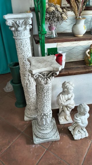 Colonne in pietra decorative