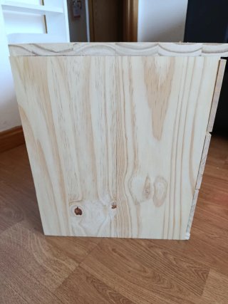 Estantería de madera con 3 cajones