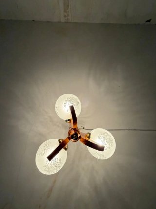 Conjunto de tres lamparas antiguas