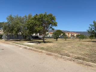 Vendo Solar Urbano de 1156m2 en Ubeda Pinoso