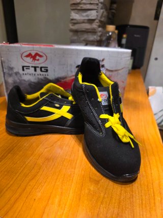 Scarpe antinfortunistiche FTG. Unisex. N° 37.
