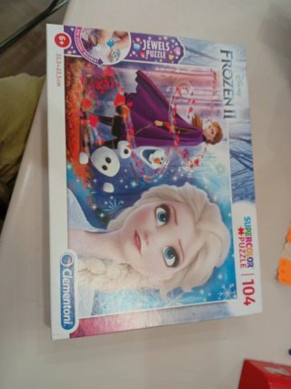 Puzzle Clementoni Frozen II 104 piezas
