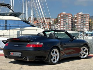 Porsche 911 Turbo Cabrio, año 2004,nacional, libro
