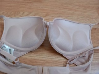 NUEVO. Sujetador H&M Super Push-Up 75B Beige