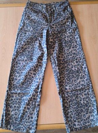 Pantalones de leopardo