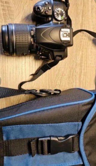 Cámara Nikon D3300 con estuche echas 3500 fotos