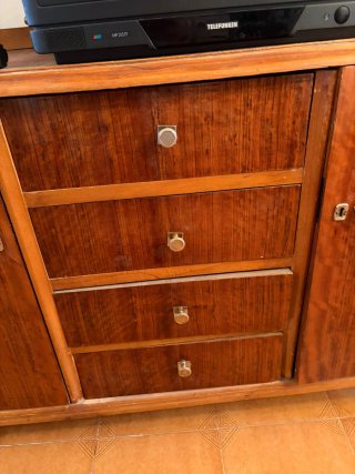 Cómoda de madera vintage