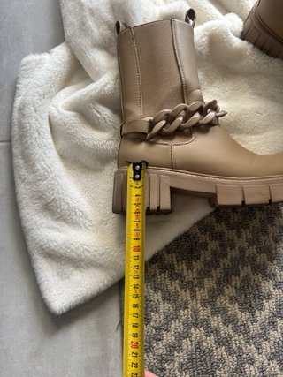 Botines camel cadena talla 37