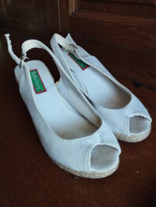 Zuecos esparto blancos verano