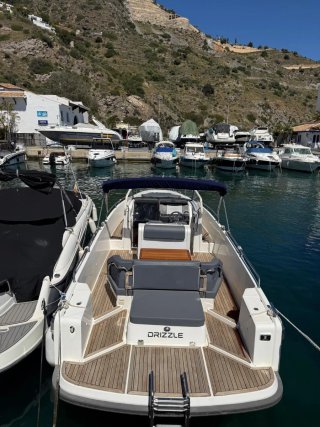 Barco Nimbus T9 Intraborda