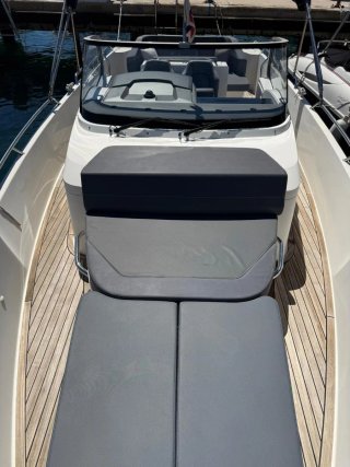 Barco Nimbus T9 Intraborda