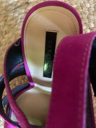 Sandalias ante fiesta fucsia Zara 39 .